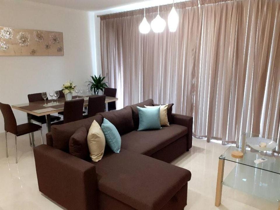 Beautiful, Sea View 2 Bedrooms Apartment, Marsalforn, Gozo Exterior foto